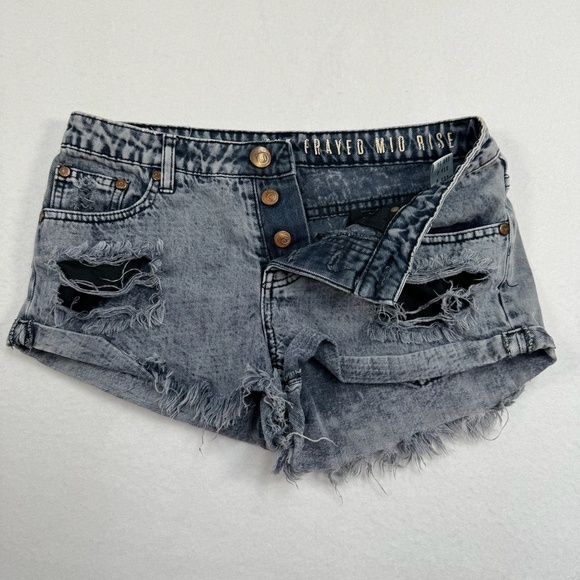 The Frayed Mid Rise Button Fly Jean Shorts Women SZ 4 Distressed Gray Wash Denim - Picture 9 of 11